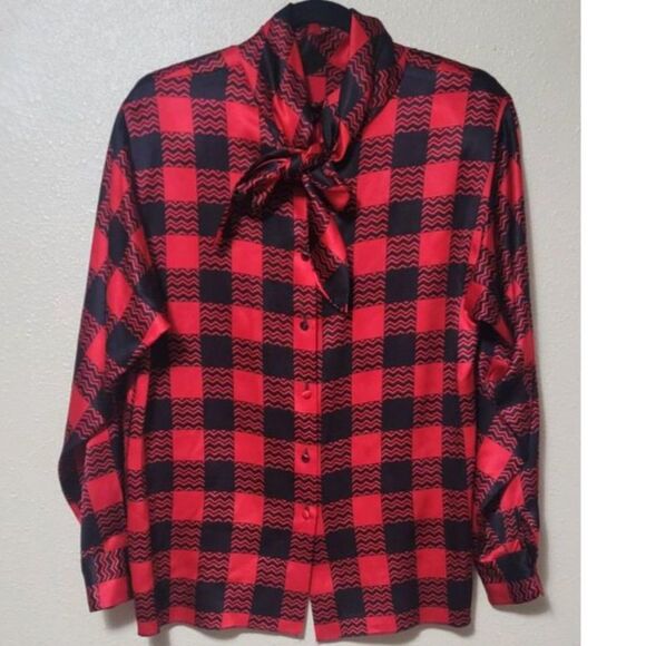 80/90s St. John Bow Neck Red Black Geometric Pattern Silk Work Retro Blouse Sz 6 - Picture 1 of 13